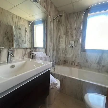 Atico Con Vistas Al Mercado Opcion De Parking * Saragoça