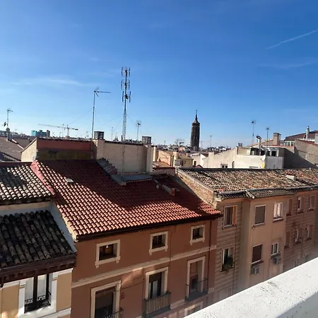 Atico Con Vistas Al Mercado Opcion De Parking *