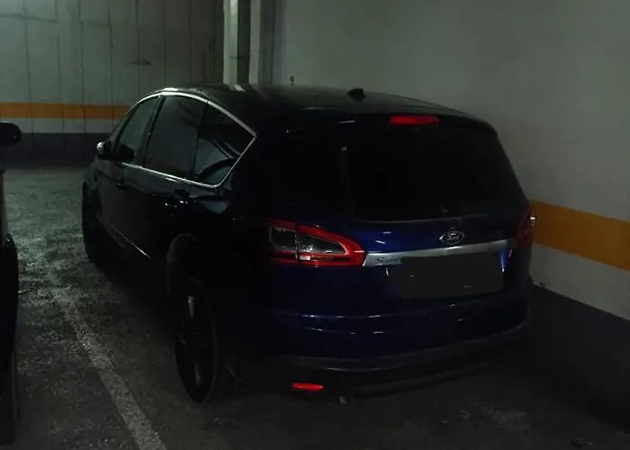 Atico Con Vistas Al Mercado Opcion De Parking Διαμέρισμα *