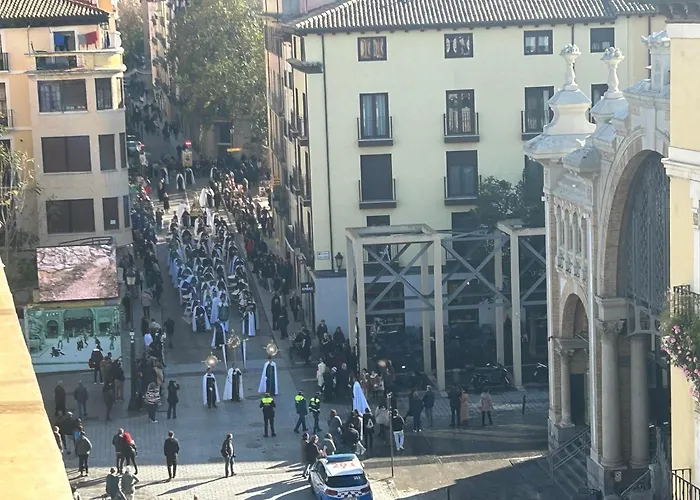 Atico Con Vistas Al Mercado Opcion De Parking Διαμέρισμα *